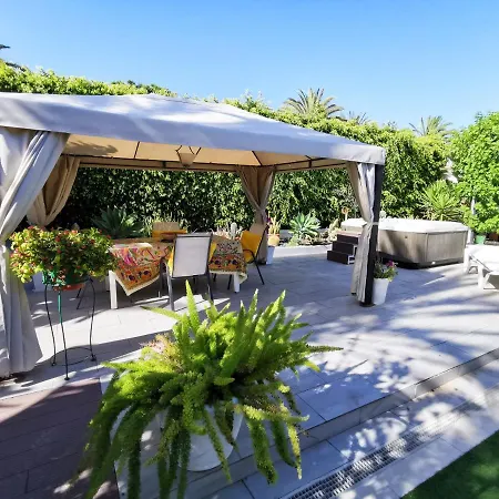 Semesterbostad Bungalow Solycan 35 With Hot Tub By Pride Properties Gc *