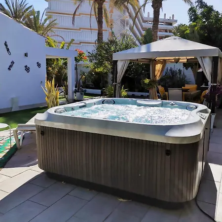 Bungalow Solycan 35 With Hot Tub By Pride Properties Gc Semesterbostad San Bartolomé